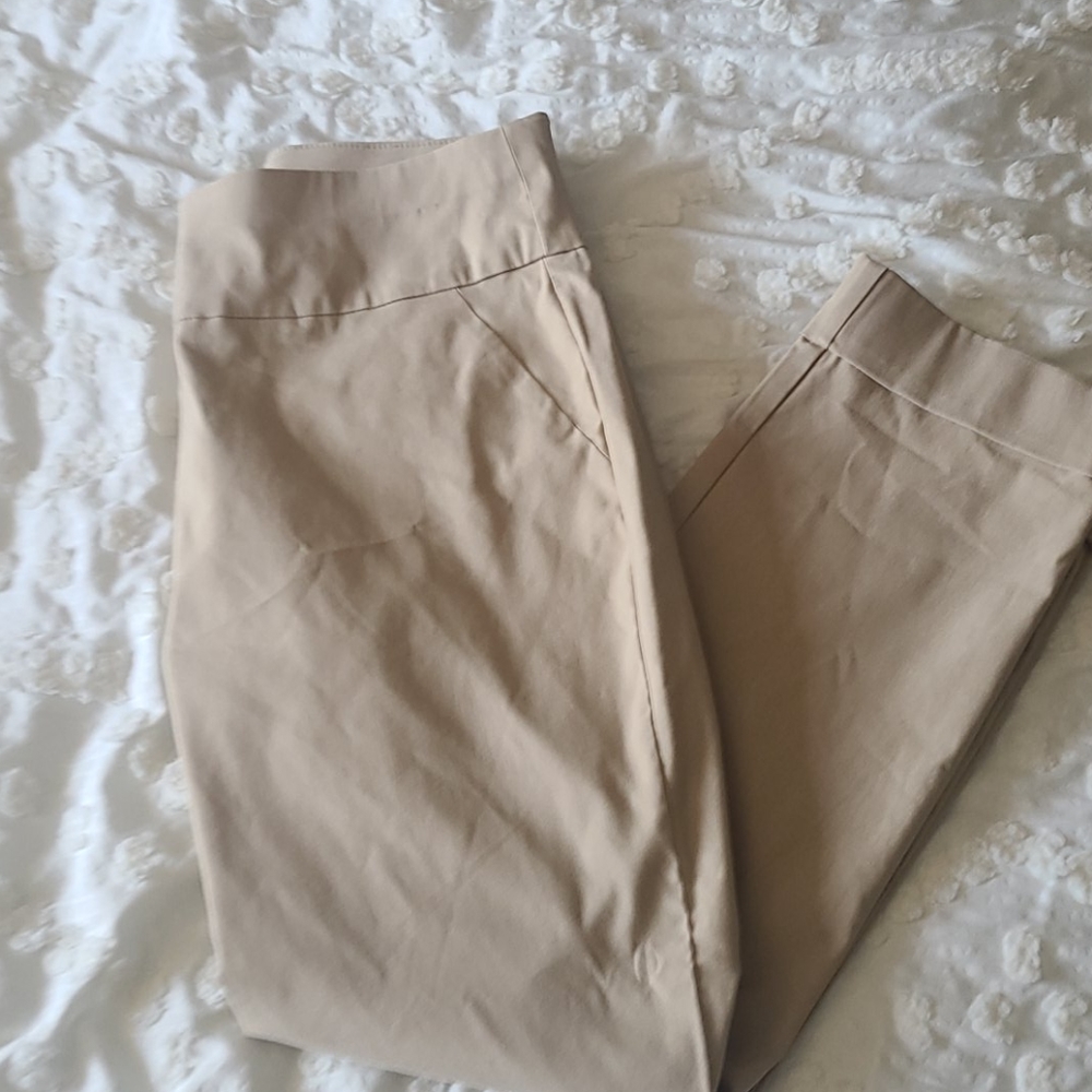 Ny and company pull on capri pants